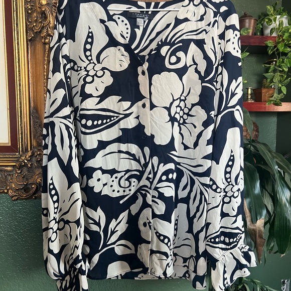 Tahari Blue and White Floral Blouse - Picture 1 of 3